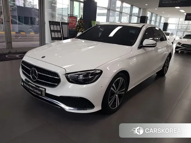 Mercedes-Benz E-Class W213 2020 Белый из Кореи