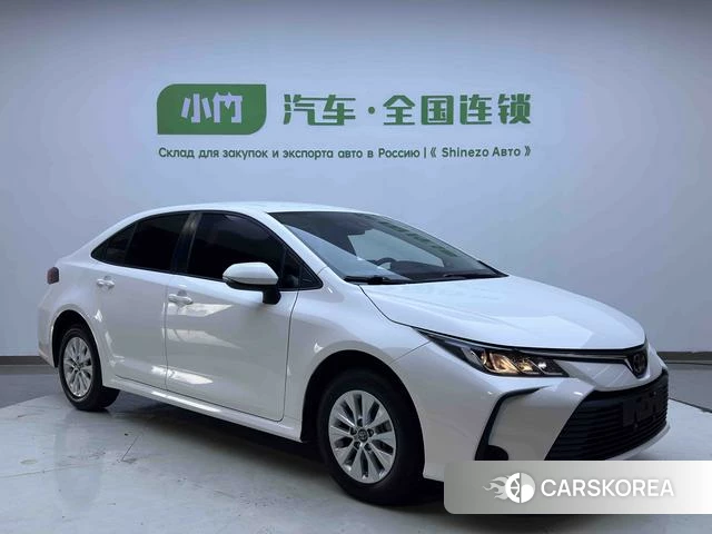Toyota Corolla 2022 Белый из Китая