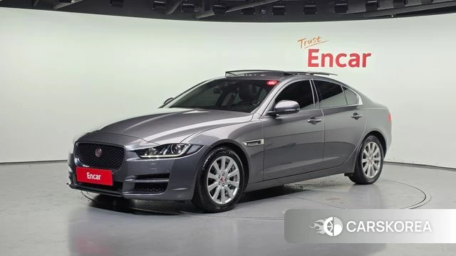 Jaguar XE 2018 Серый из Кореи