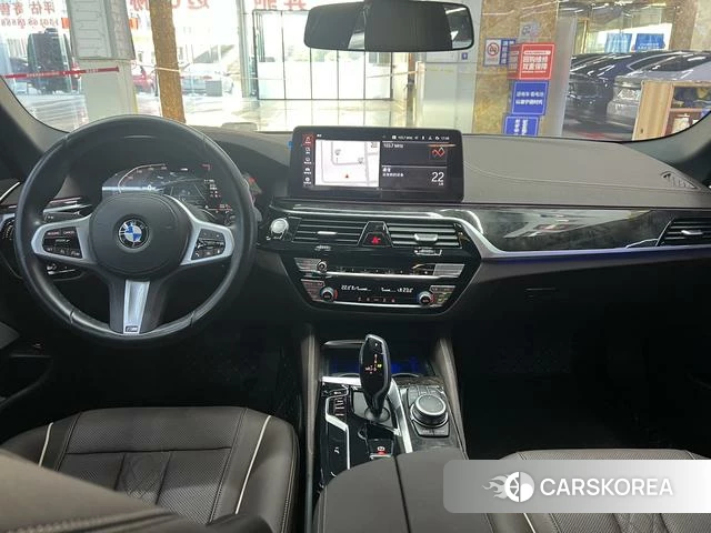 BMW 5 series 2022 Черный из Китая