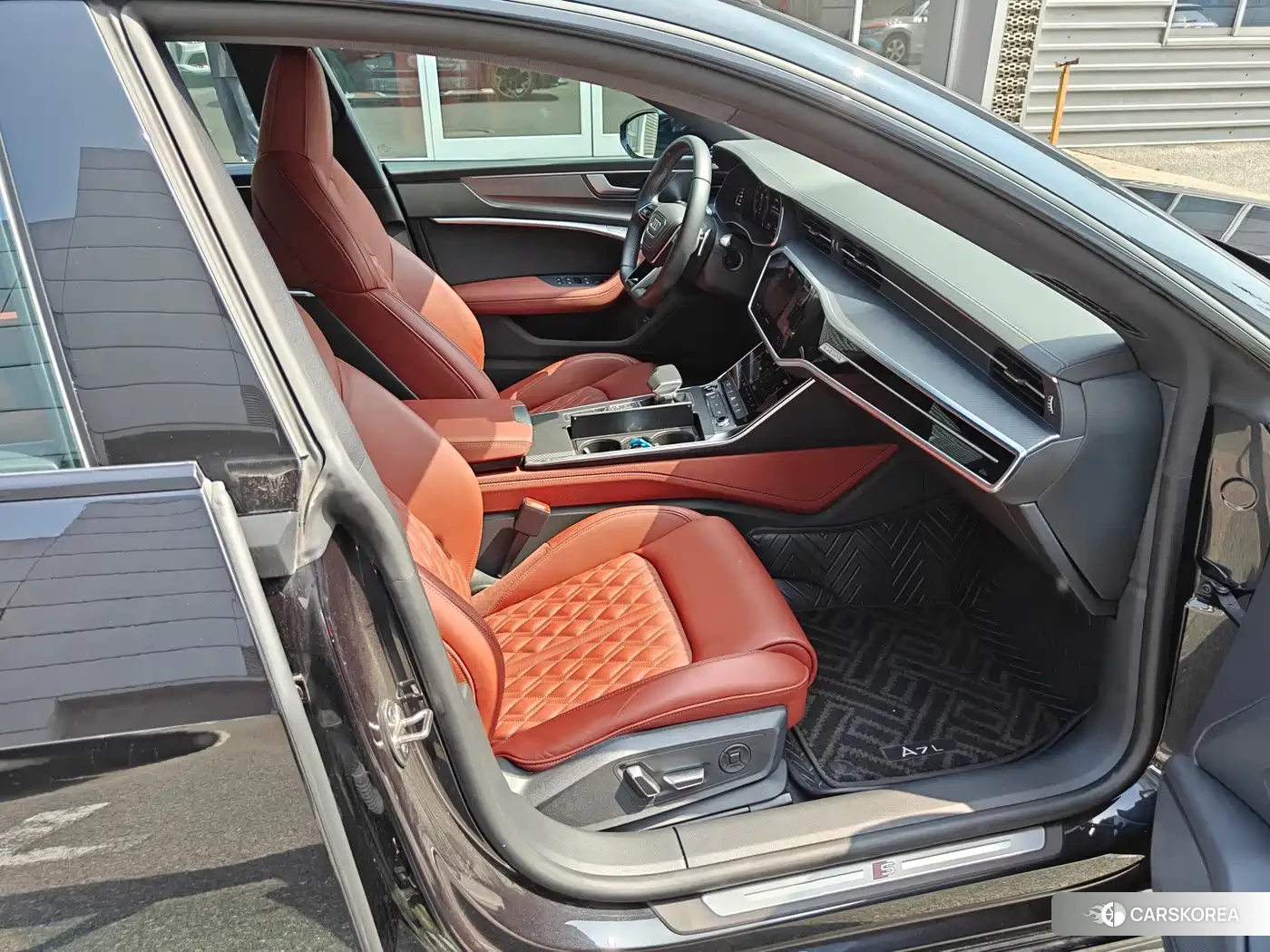 Audi A7L 2025 Черный из Китая