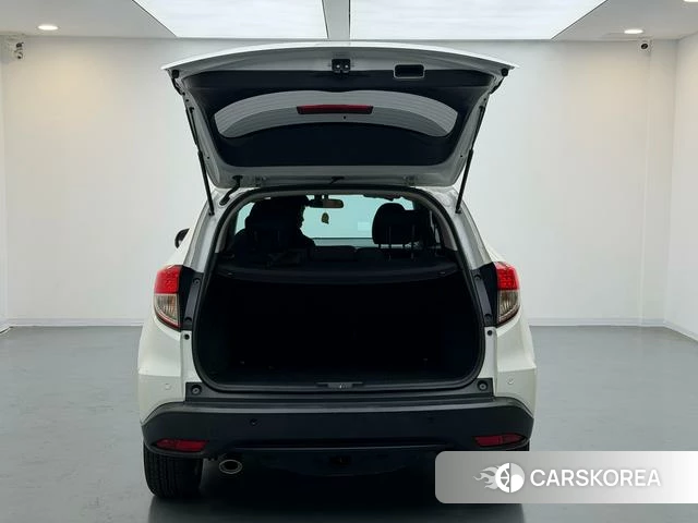 Honda Binzhi 2021 Белый из Китая