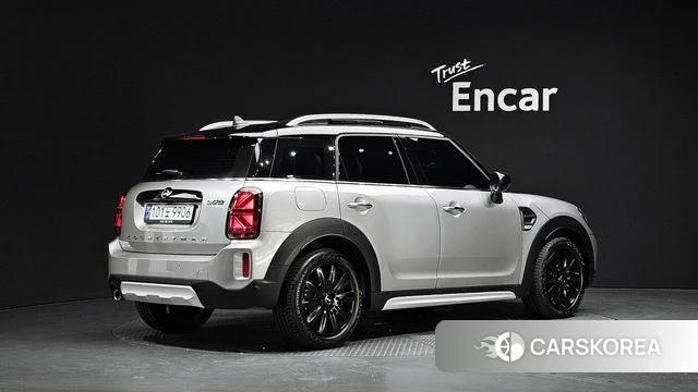 Mini Cooper Countryman 2024 Серебристо-серый из Кореи