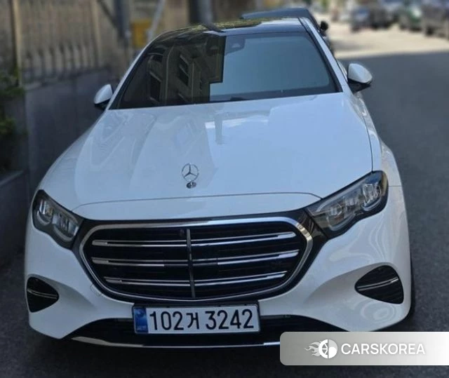 Mercedes-Benz E-Class W214 2024 Белый из Кореи