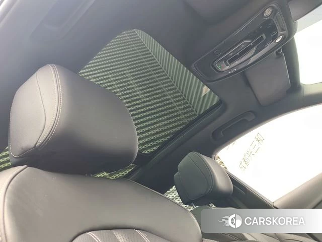 Audi A4L 2023 Темно-серый из Китая