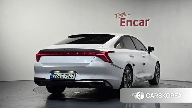 Kia K8 Hybrid 2022 Белый из Кореи