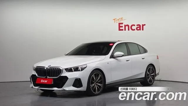 BMW 5 Series (G60) 2024 Белый из Кореи