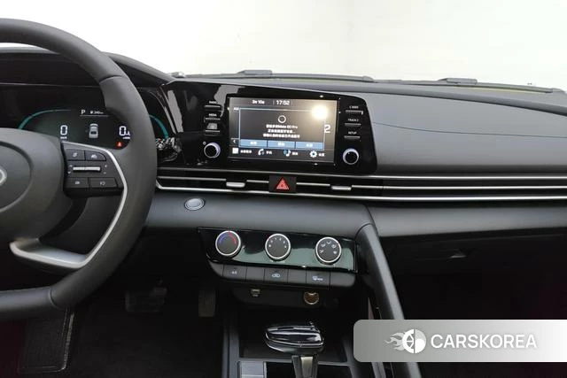 Hyundai Elantra 2025 Белый из Китая