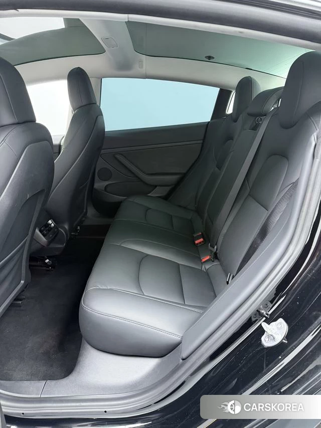 Tesla Model 3 2021 Черный из Китая