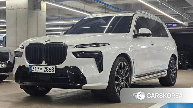 BMW X7 (G07) 2026 Белый из Кореи
