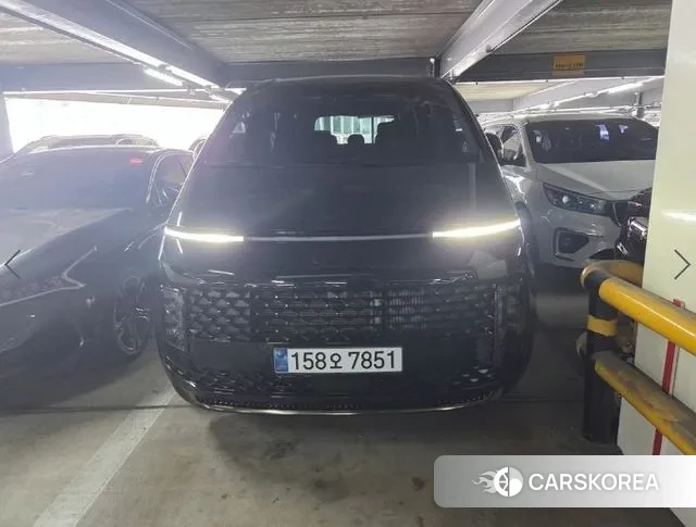 Hyundai Staria 2025 Черный из Кореи