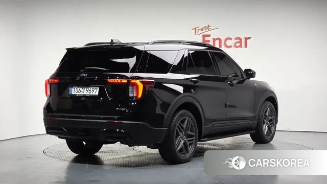 Ford Explorer 6th Generation 2024 Черный из Кореи