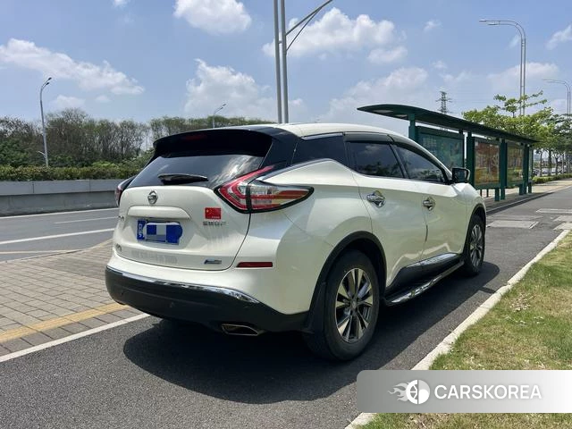 Nissan Loulan 2022 Белый из Китая