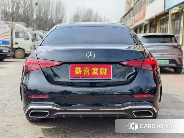 Mercedes-Benz Class C 2022 Зеленый из Китая