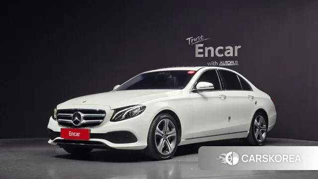 Mercedes-Benz E-Class W213 2019 Белый из Кореи