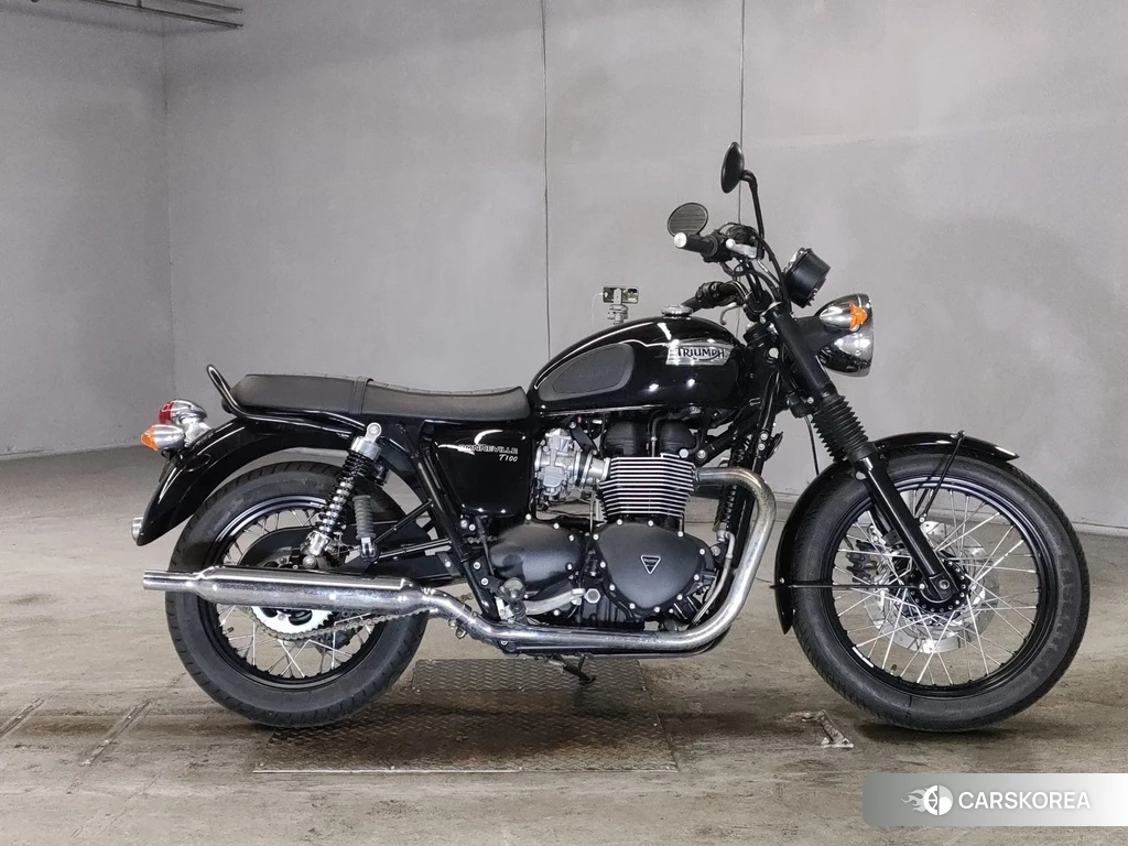 Проданный Triumph BONNEVILLE T100 2015 из Японии