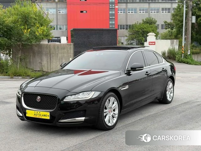 Jaguar XF (X260) 2019 Черный из Кореи