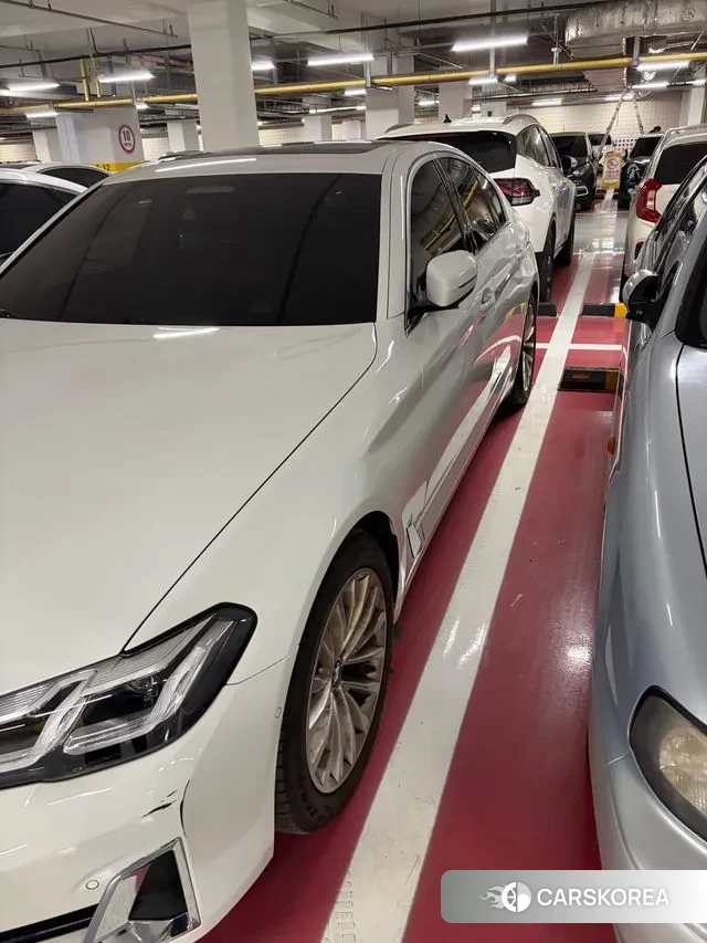 BMW 5 Series (G30) 2023 Белый из Кореи