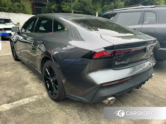 Chang'an UNI-V 2023 Темно-серый из Китая