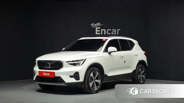 Volvo XC40 2023 Белый из Кореи