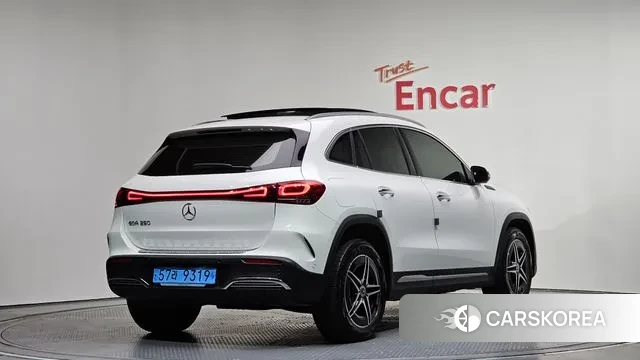 Mercedes-Benz EQA H243 2021 Белый из Кореи