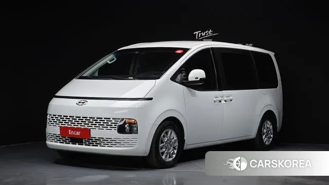 Hyundai Staria 2022 Белый из Кореи