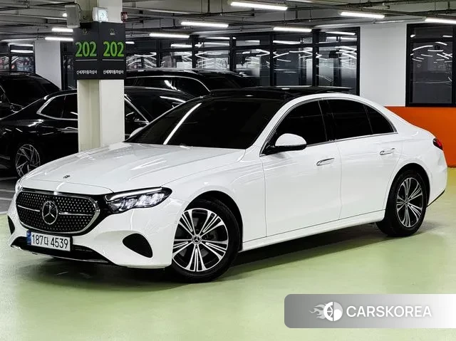 Mercedes-Benz E-Class W214 2024 Белый из Кореи