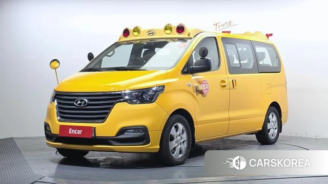 Hyundai The New Grand Starex 2018 Желтый из Кореи