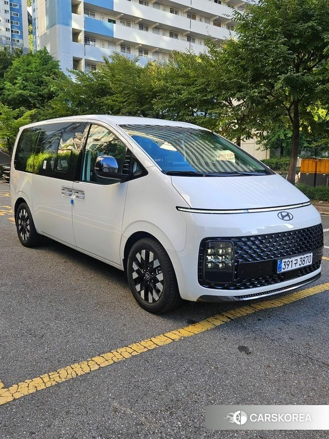Hyundai Staria 2025 Белый из Кореи