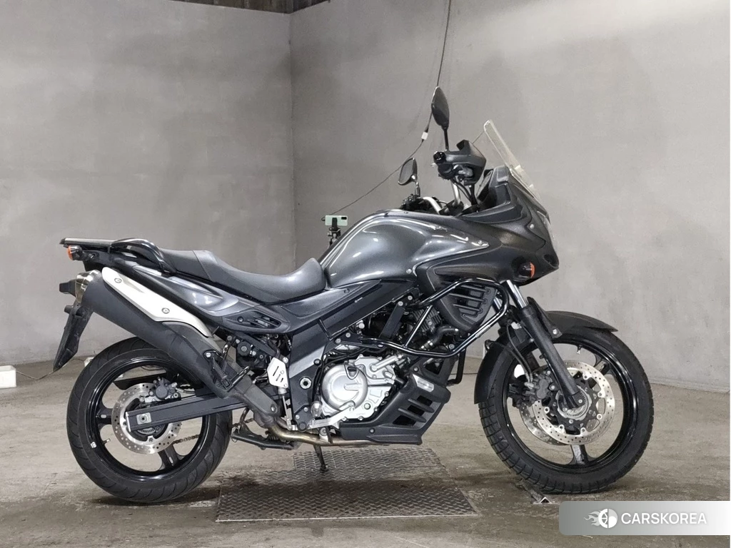 Проданный Suzuki V-STROM 650 DL650 2013 из Японии, фото 2