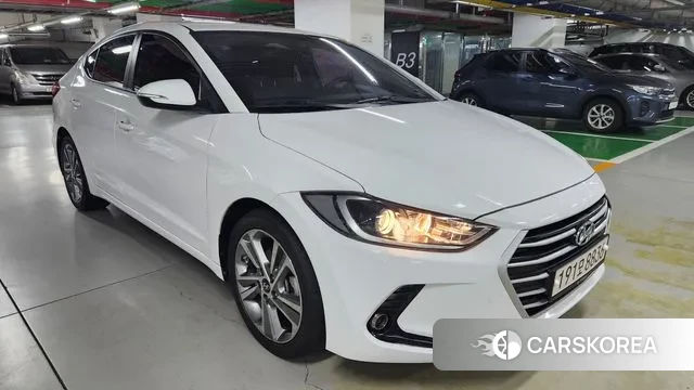 Hyundai Avante AD 2018 Белый из Кореи