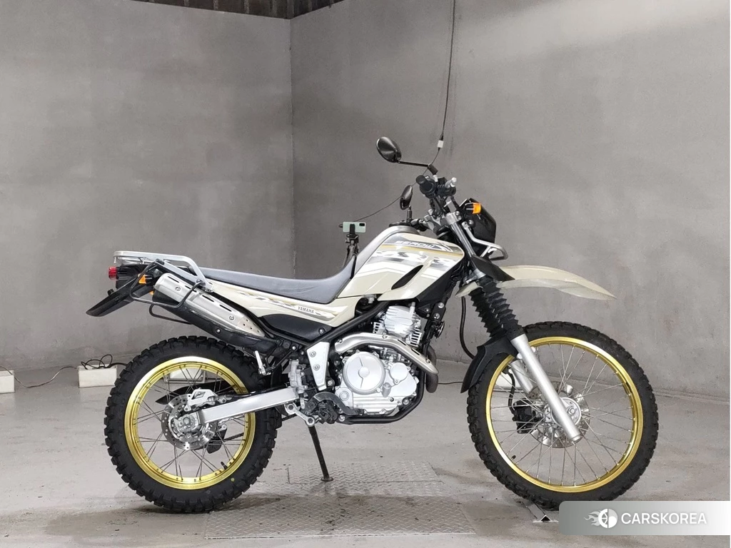 Проданный Yamaha SEROW 250 2014 из Японии