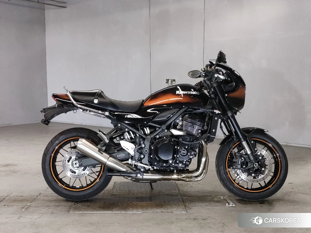 Проданный Kawasaki Z900RS CAFE 2021 из Японии