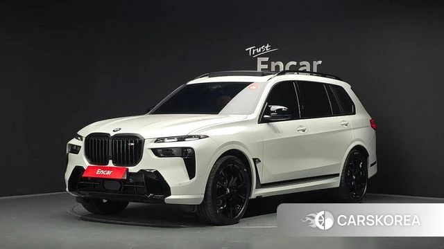 BMW X7 (G07) 2025 Белый из Кореи