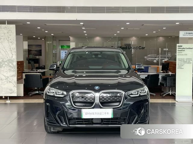 BMW iX3 2023 Черный из Китая
