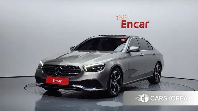 Mercedes-Benz E-Class W213 2021 Песочный из Кореи
