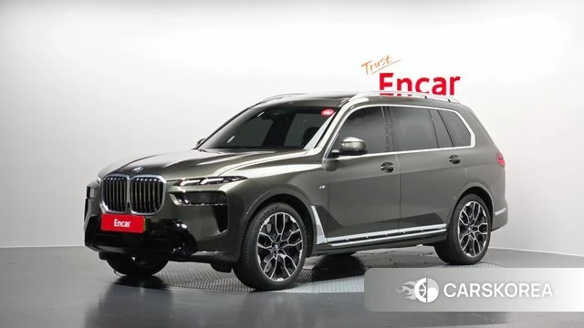 BMW X7 (G07) 2024 Песочный из Кореи
