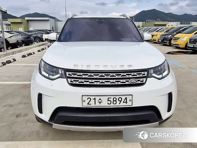 Land Rover Discovery 5 2018 Белый из Кореи
