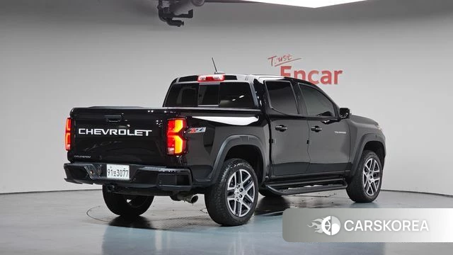 Chevrolet (GM Daewoo) All New Colorado 2024 Черный из Кореи