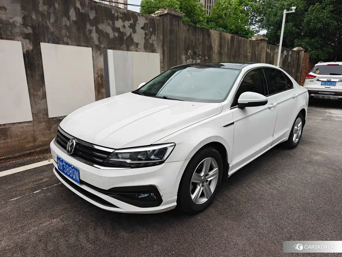 Volkswagen Lamando 2022 Белый из Китая