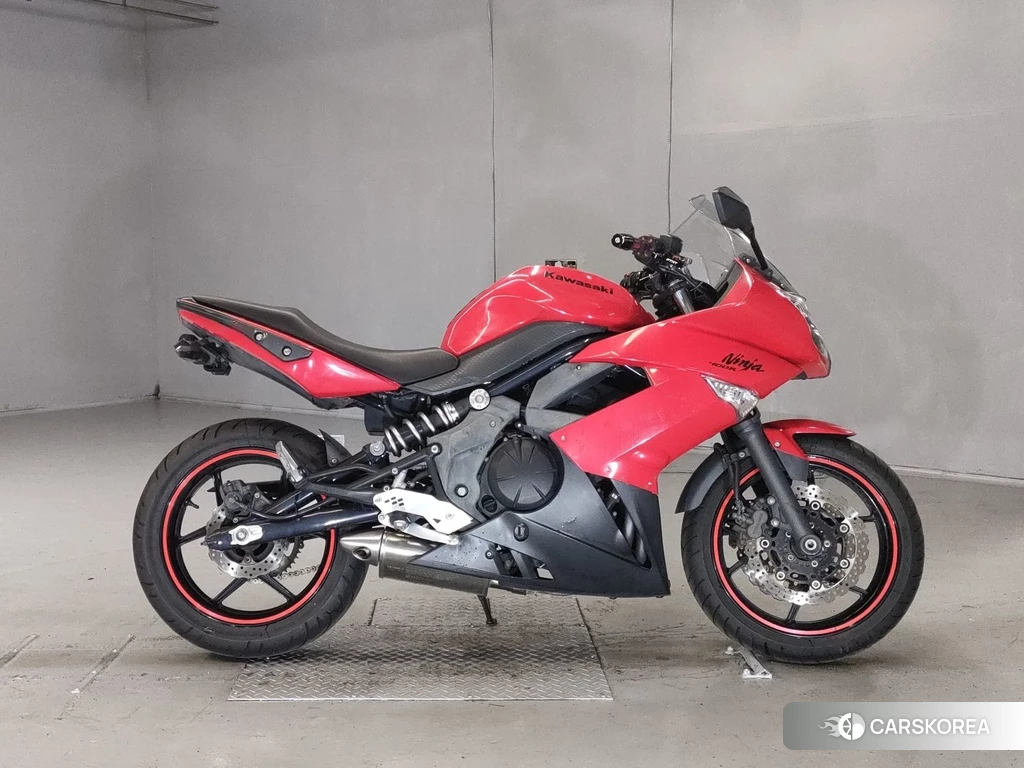 Проданный Kawasaki NINJA 400R 2012 из Японии, фото 2