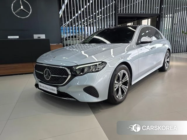 Mercedes-Benz E-Class W214 2025 Серебряный из Кореи