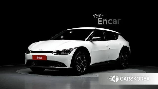 Kia EV6 2023 Белый из Кореи