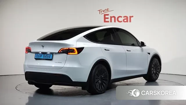 Tesla Model Y 2024 Белый из Кореи