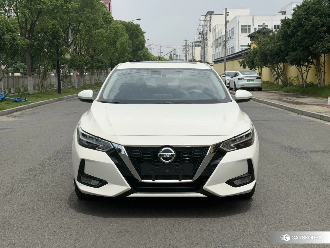 Nissan Xuan Yi 2020 Белый из Китая