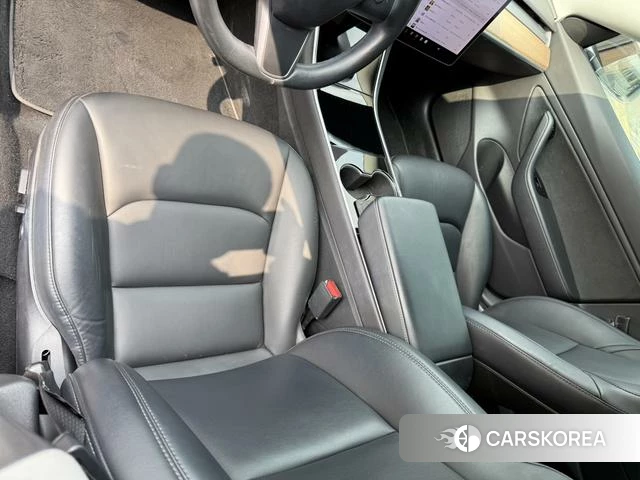 Tesla Model 3 (imported) 2019 Черный из Китая