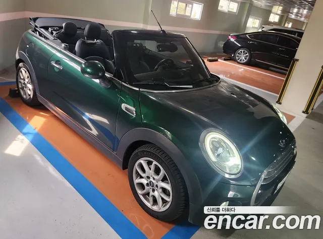 Mini Cooper Convertible 2018 Зеленый из Кореи