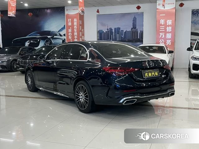 Mercedes-Benz Class C 2025 Зеленый из Китая
