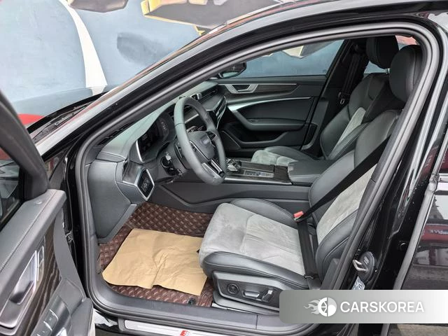 Audi A6L 2023 Черный из Китая