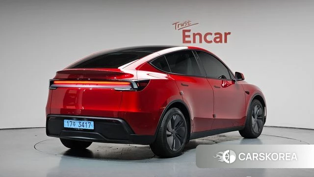 Tesla Model Y 2025 Красный из Кореи